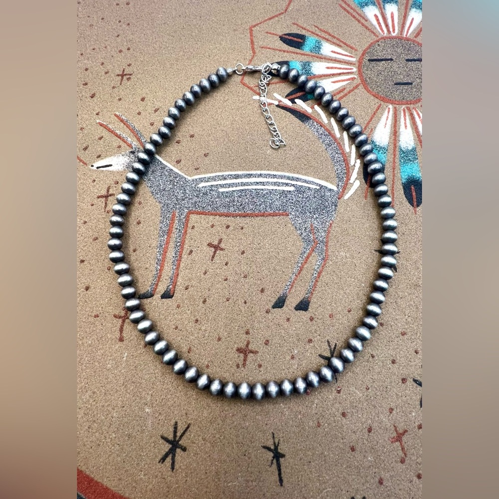 Southwestern Western Faux Navajo Pearl Silver Tone Beaded Costume Necklace Set - Picture 5 of 6
